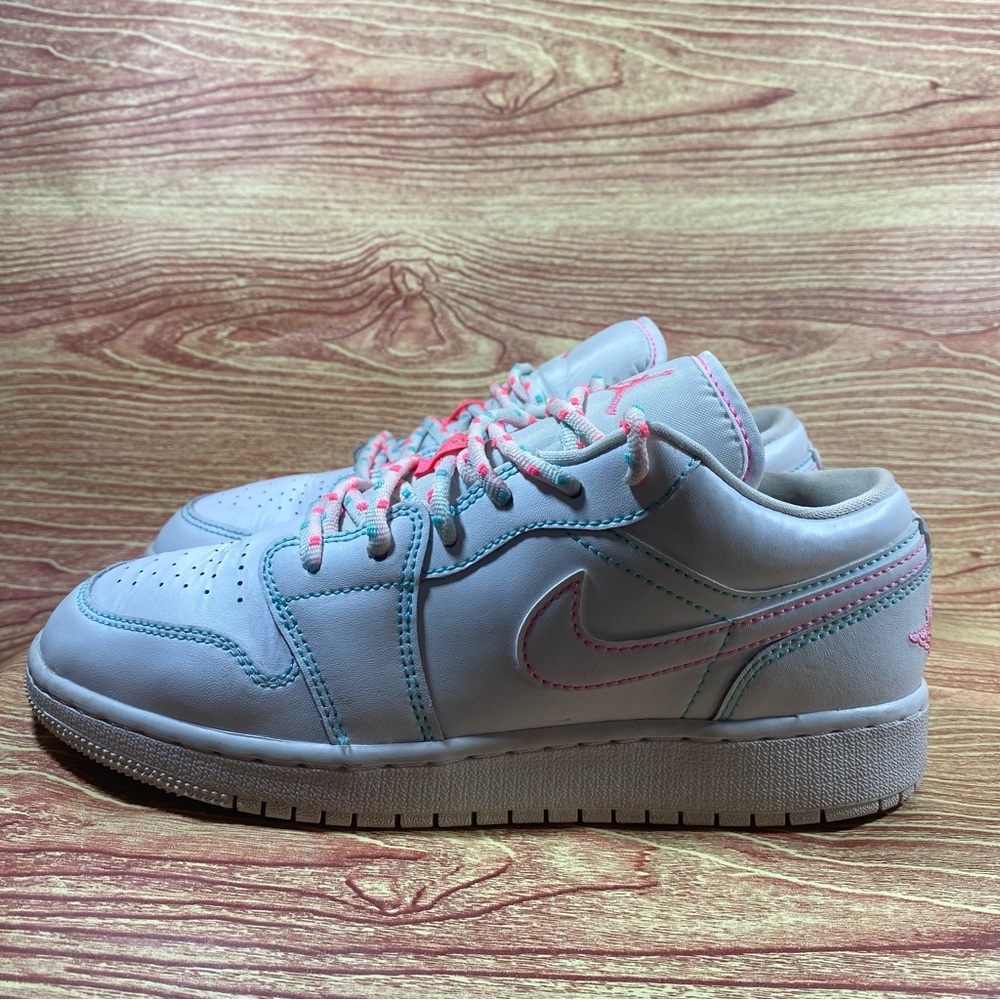 Jordan 1 Low GS Aurora green pink Basketball Sneakers 5.5Y